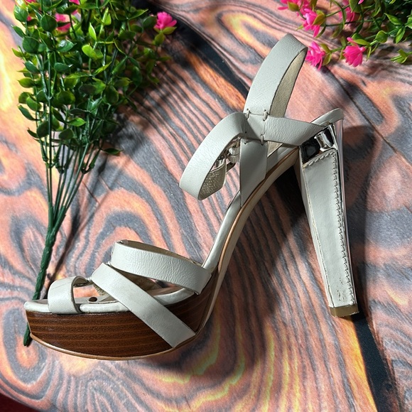 Michael Kors Grace Platform Heels Open Toe Buckle Ankle Strap Cream size 8 - Picture 5 of 12